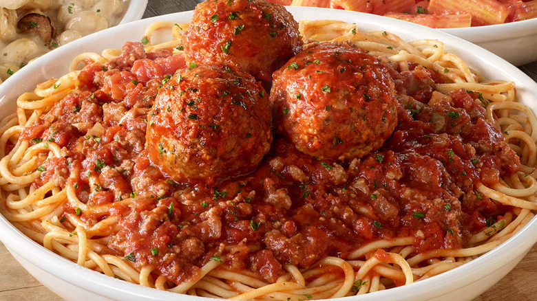 Olive Garden's spaghetti and meatballs