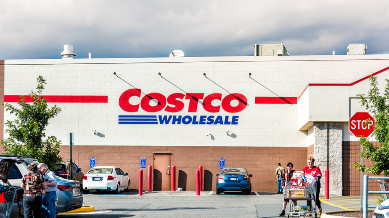 costco storefront