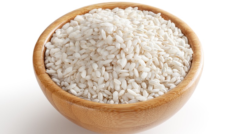 bowl of uncooked Arborio rice