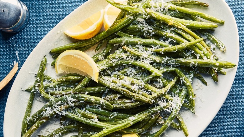 Plate of green beans