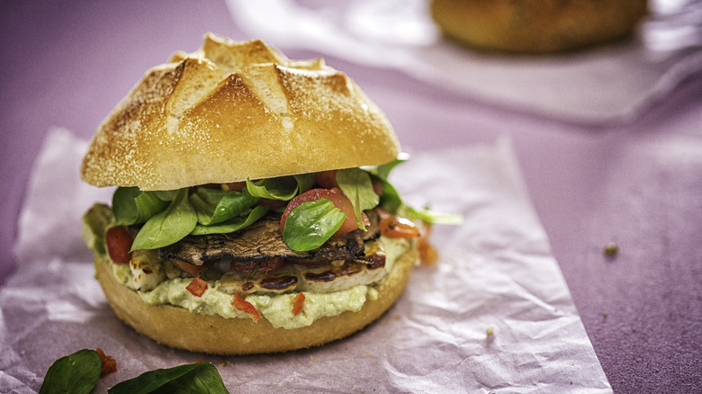 portobello mushroom burger with veggies