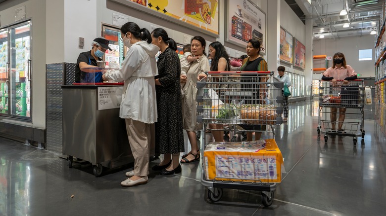 Line for samples at Costco