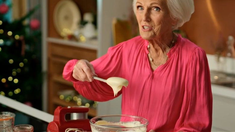 Mary Berry making trifle 
