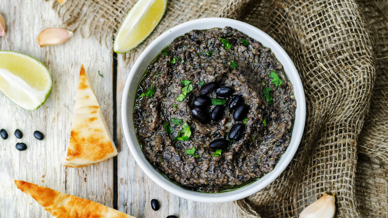 black bean hummus in bowl