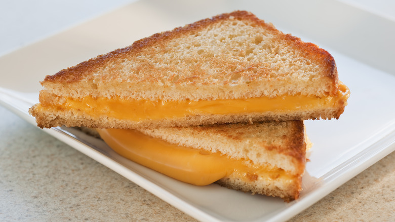 grilled cheese sandwich on plate