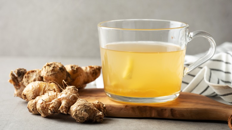 ginger tea and ginger root
