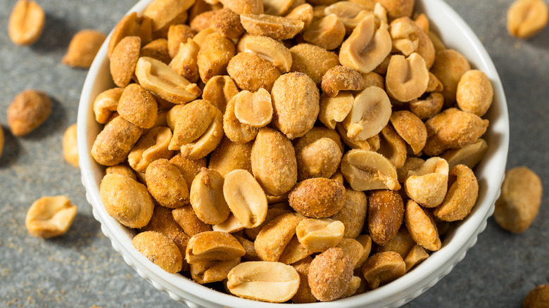 Organic roasted peanuts in bowl