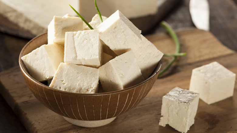 raw tofu in ceramic bowl