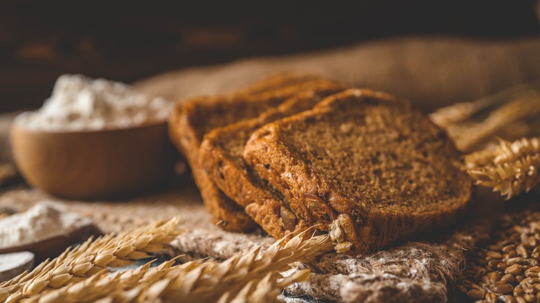 sliced rye bread and rye flour