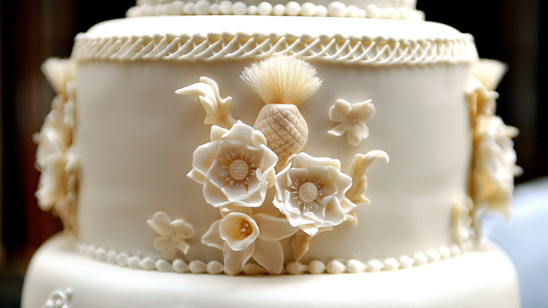 Prince William wedding cake 