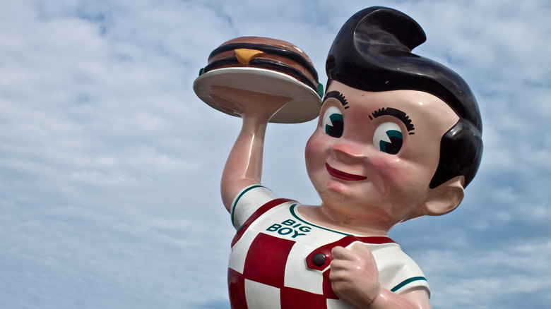 Bob's Big Boy mascot