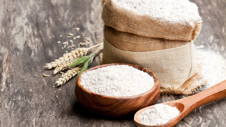 bag and bowl of rye flour 