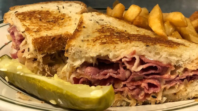 Woody's Deli Reuben