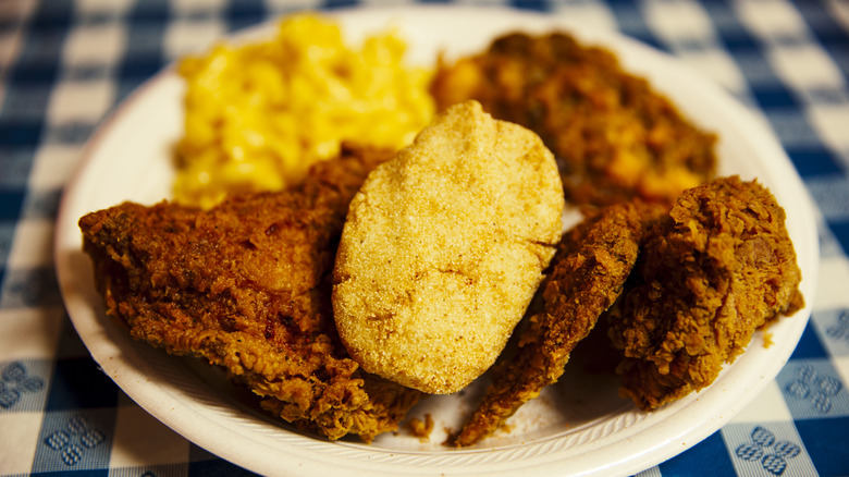 Fried chicken, sweet potatoes, macaroni and cheese and corn bread