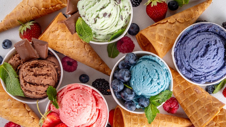 ice cream bowls with empty cones