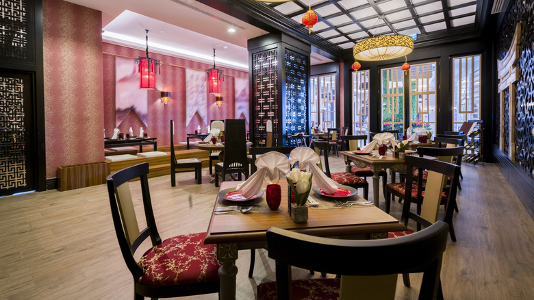Chinese restaurant interior