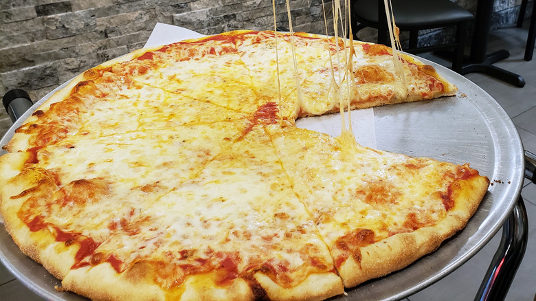 New York style cheese pizza