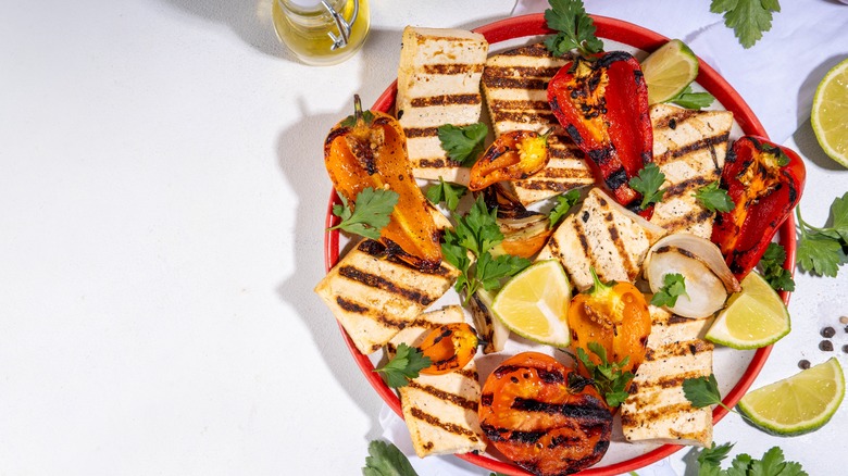 plate of grilled tofu and peppers