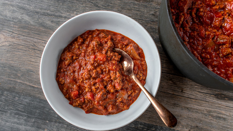 bowl of bean-less chili