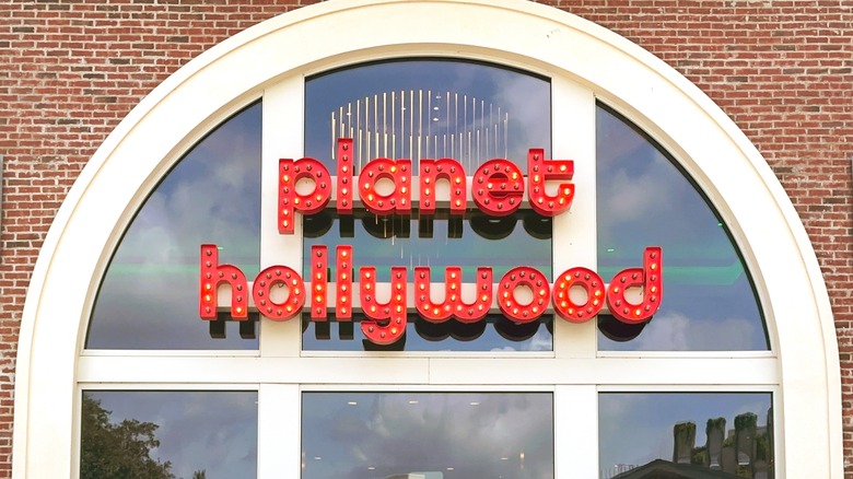 Planet Hollywood restaurant exterior sign