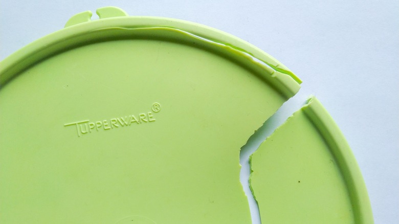 Cracked Tupperware lid