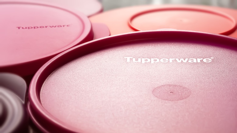 Tupperware and lids