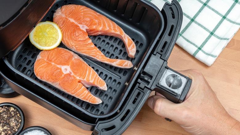 raw salmon steaks in air fryer