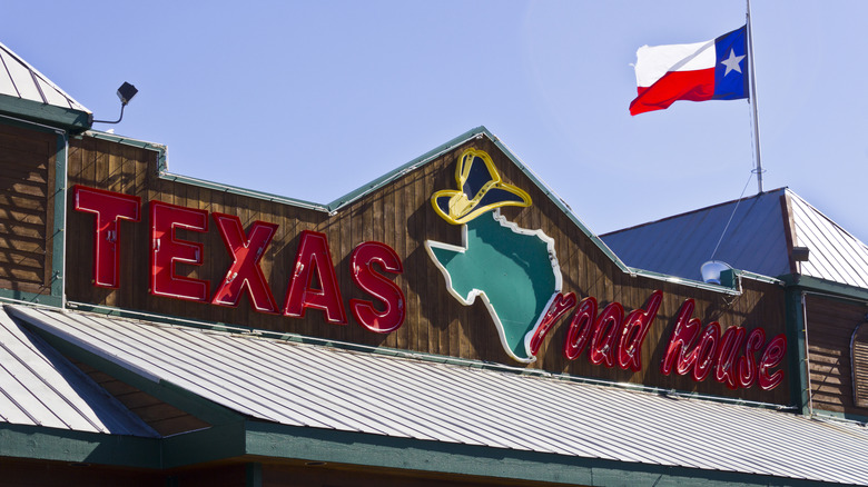 Texas Roadhouse facade