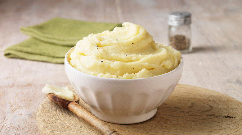 Bowl of mashed potatoes on counter