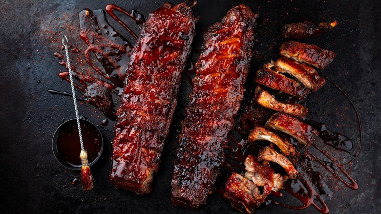 Ribs with barbecue sauce