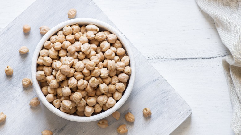 Dried chickpeas in a bowl