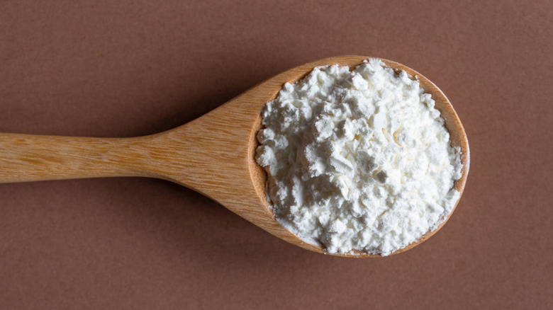 cornstarch on wooden spoon