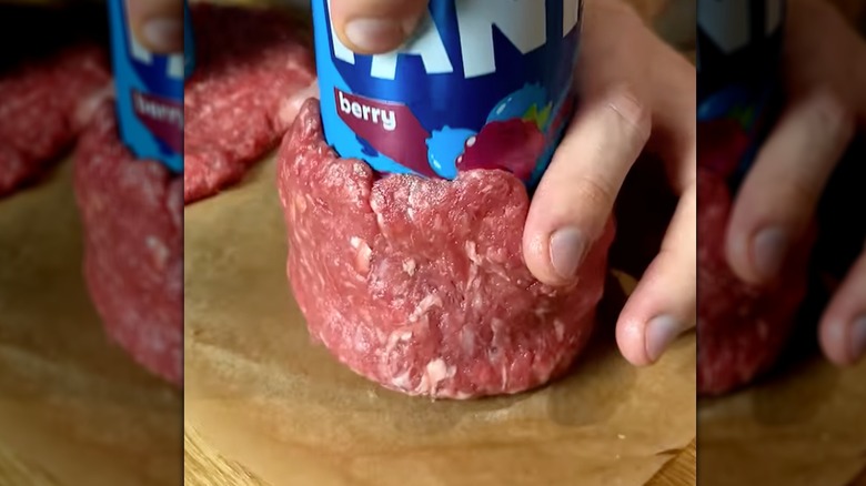 Burger bowls with toppings