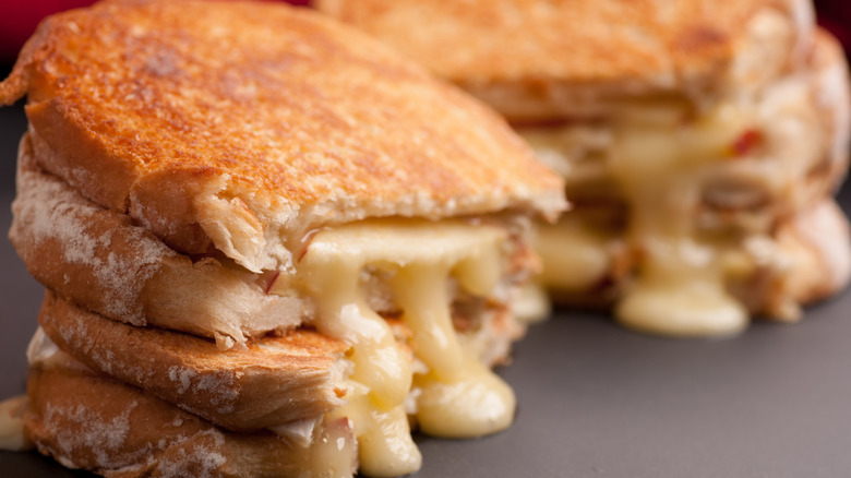 Grilled cheese with brie