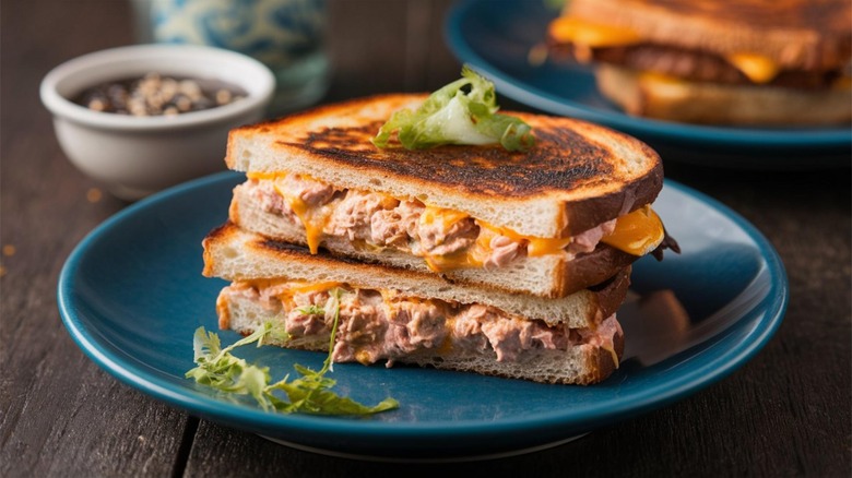 Tuna melt on blue plate