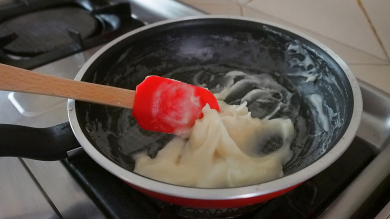 Tangzhong being prepared