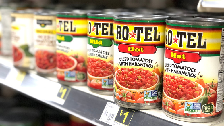 Rotel tomatoes on store shelf