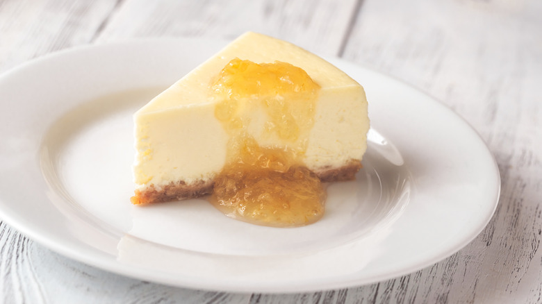Chicago-style cheesecake