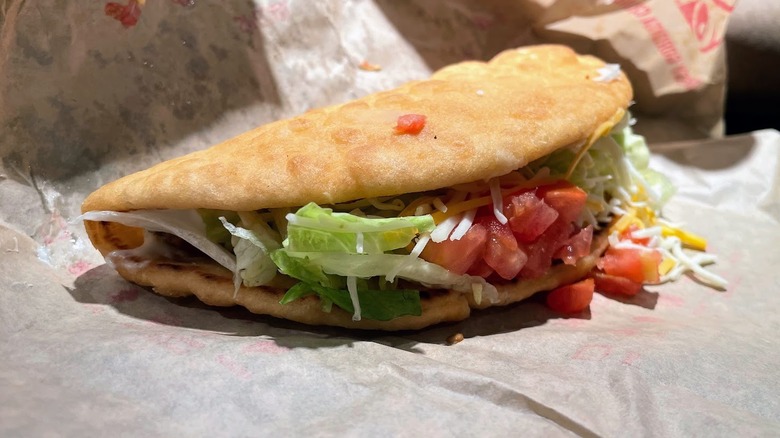 A chalupa supreme