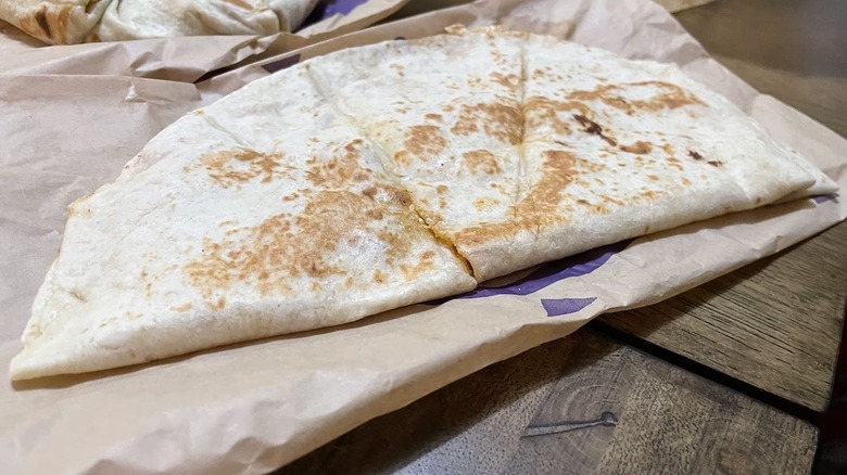 A chicken quesadilla