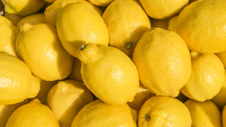 Pile of lemons