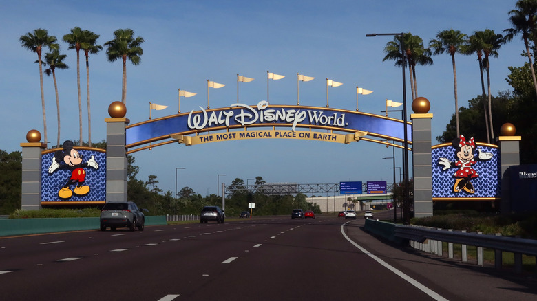 Walt Disney World park sign