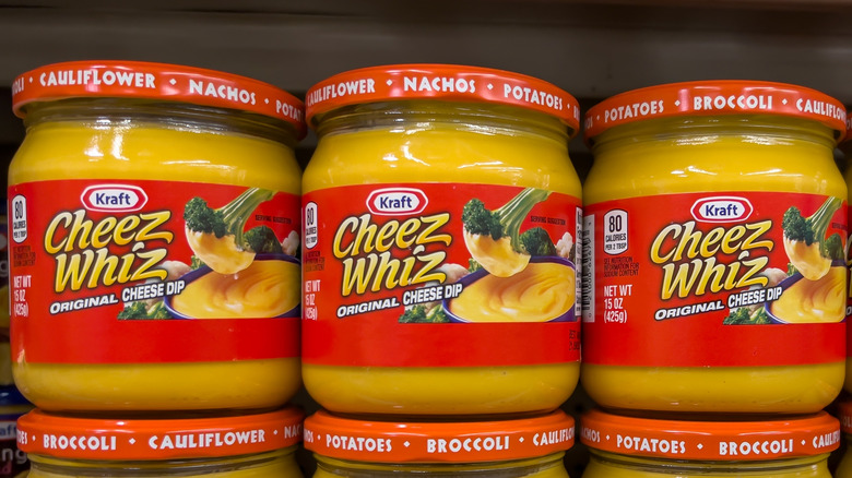 Jars of Cheez Whiz on store shelves