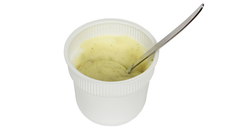 instant mashed potatoes in cup