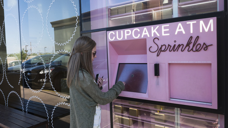 Sprinkles cupcake ATM