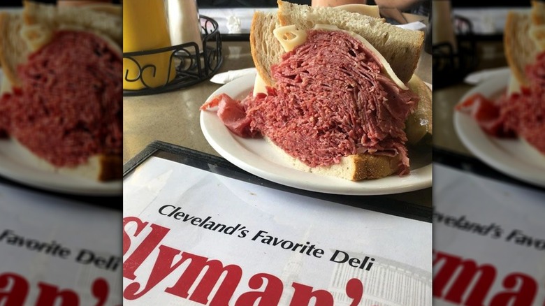 thick corned beef sandwich