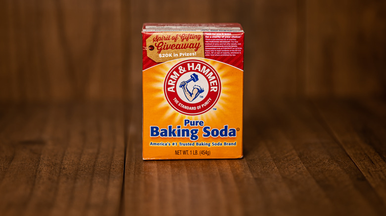 baking soda box