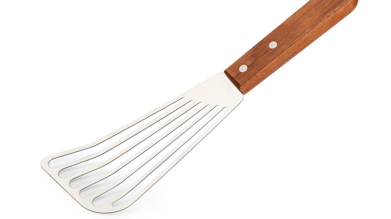 fish spatula with wooden handle