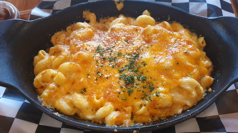 Baked macaroni and cheese