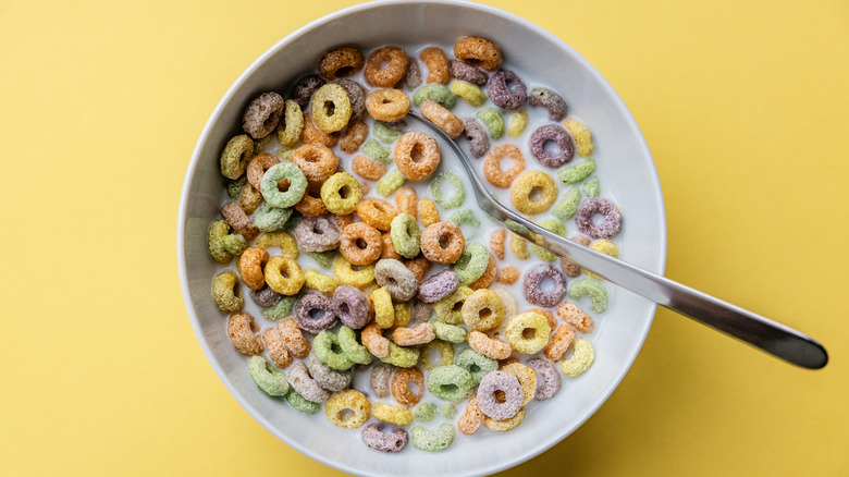 A bright bowl of cereal in milk